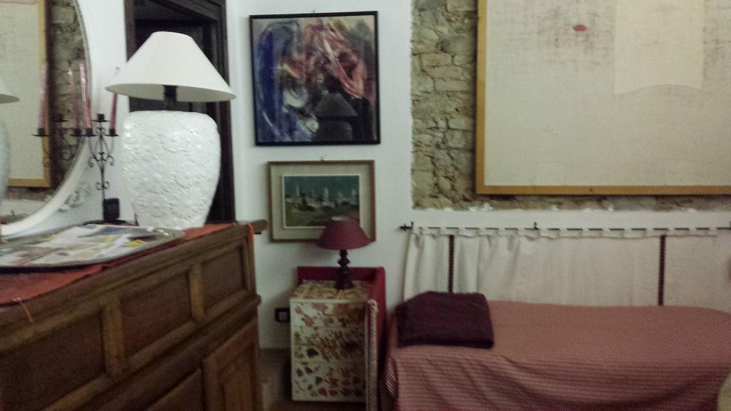 La Torretta - Cerreto Grue Bed & Breakfast Sarezzano Room photo