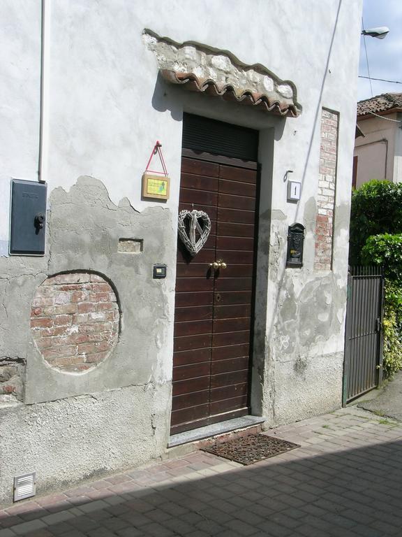 La Torretta - Cerreto Grue Bed & Breakfast Sarezzano Exterior photo